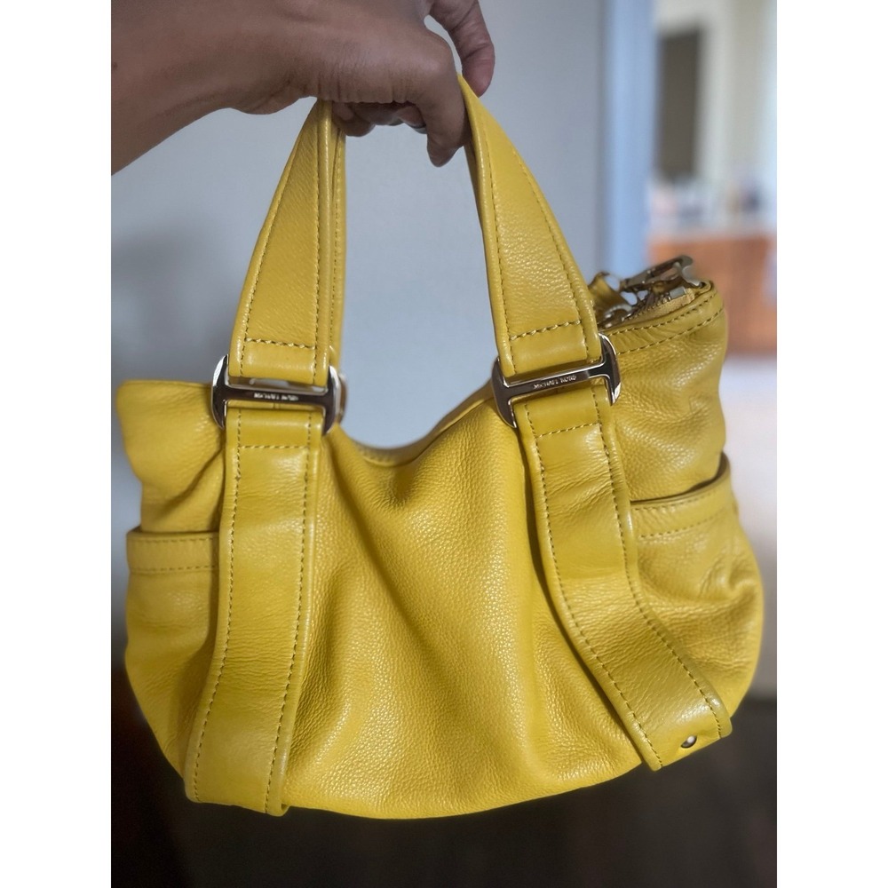MICHAEL KORS A-0901  YELLOW   Pebbled Leather Large Shoulder Satchel Pocket Tote - Picture 2 of 9